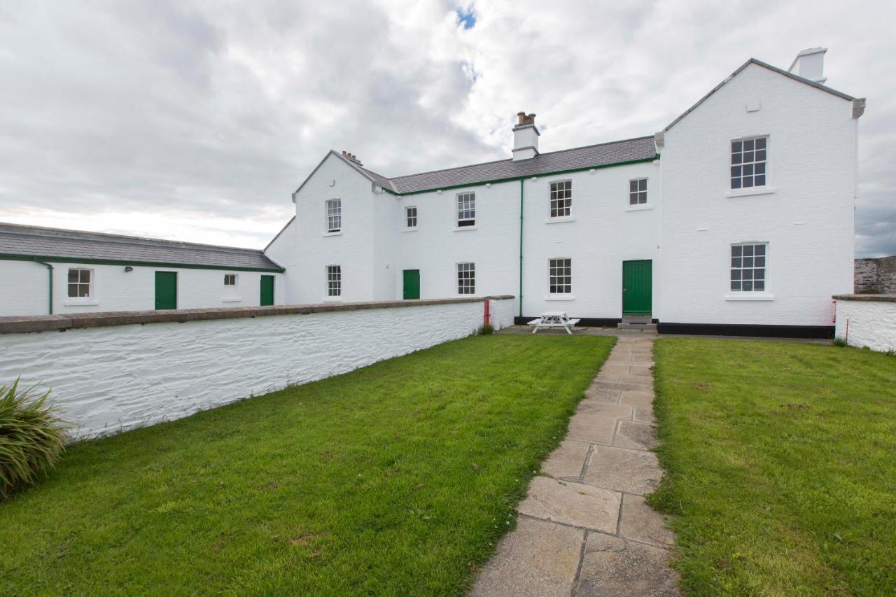 Donoure Galley Head Lightkeeper'S Houses מראה חיצוני תמונה